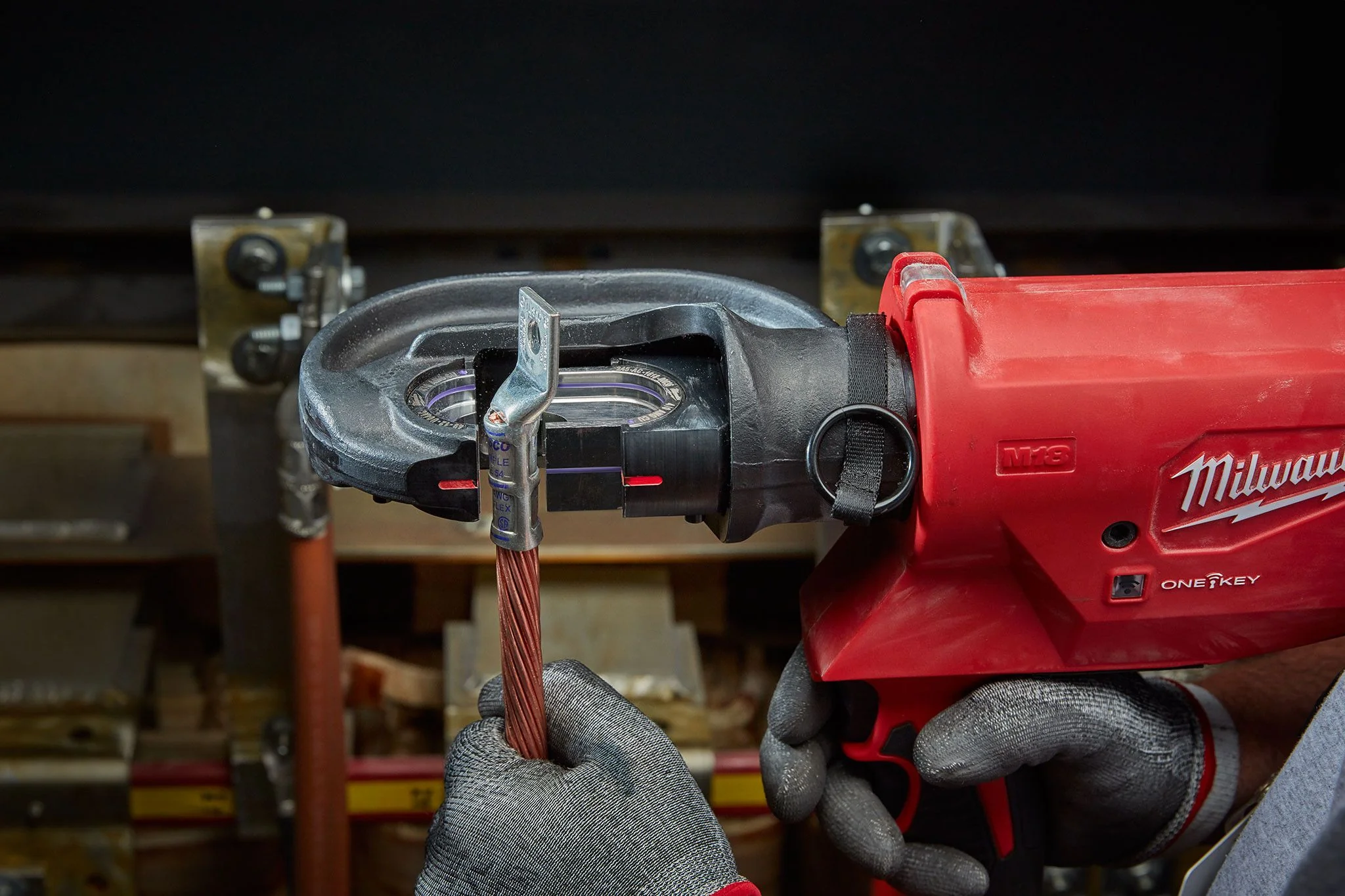Milwaukee 2779-22, M18 FORCE LOGIC 750 MCM Crimper Kit - Image 5