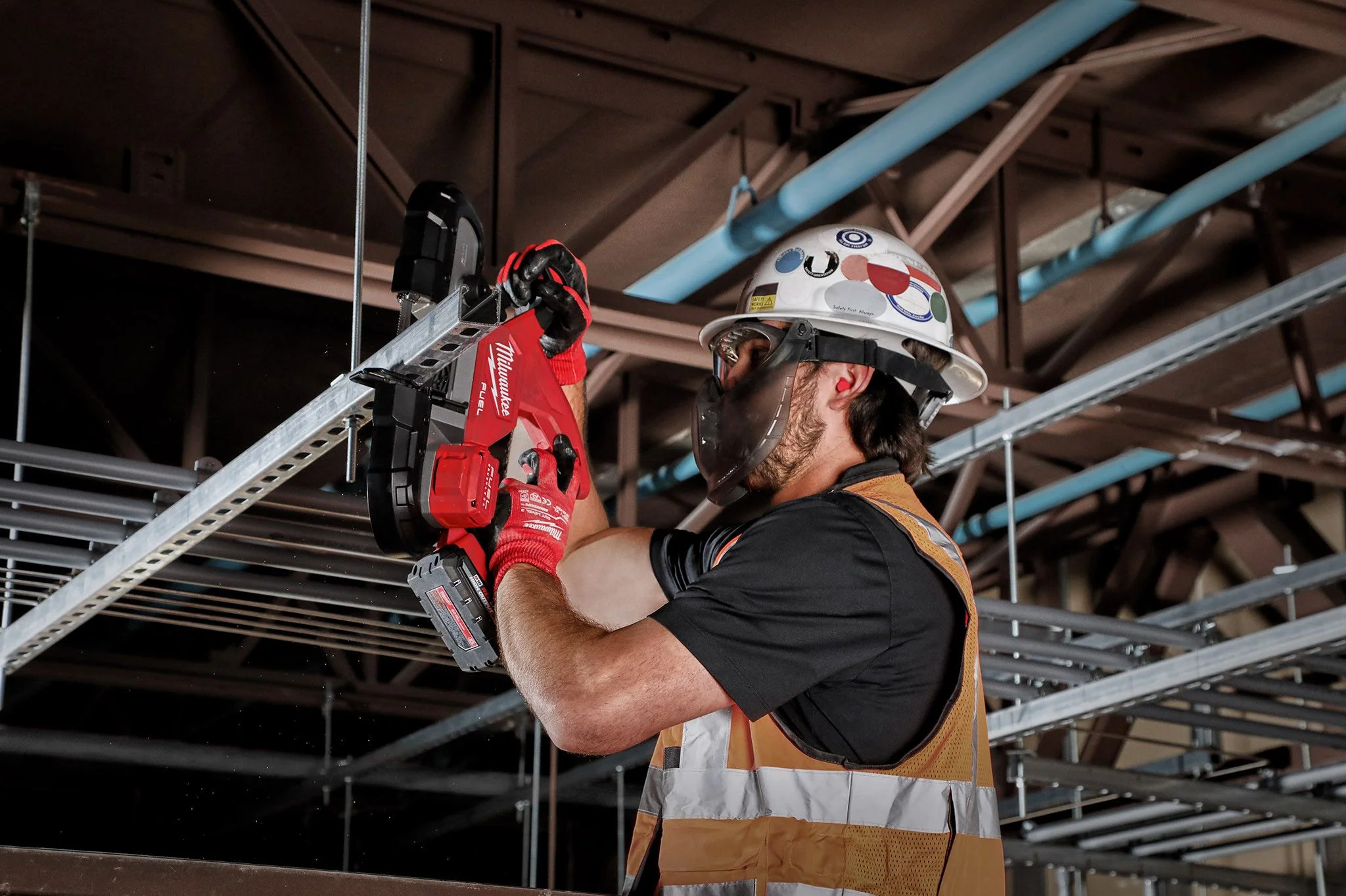 Milwaukee 2829S-20, M18 FUEL Compact Dual-Trigger Band Saw (Tool Only) - Image 4