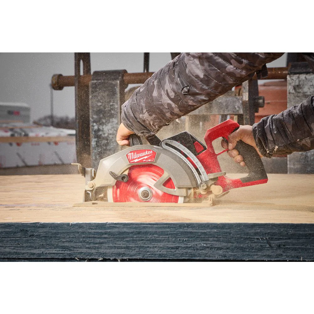 Milwaukee 2930-21HD, M18 FUEL 7-1/4” Rear Handle Circular Saw Kit - Image 8