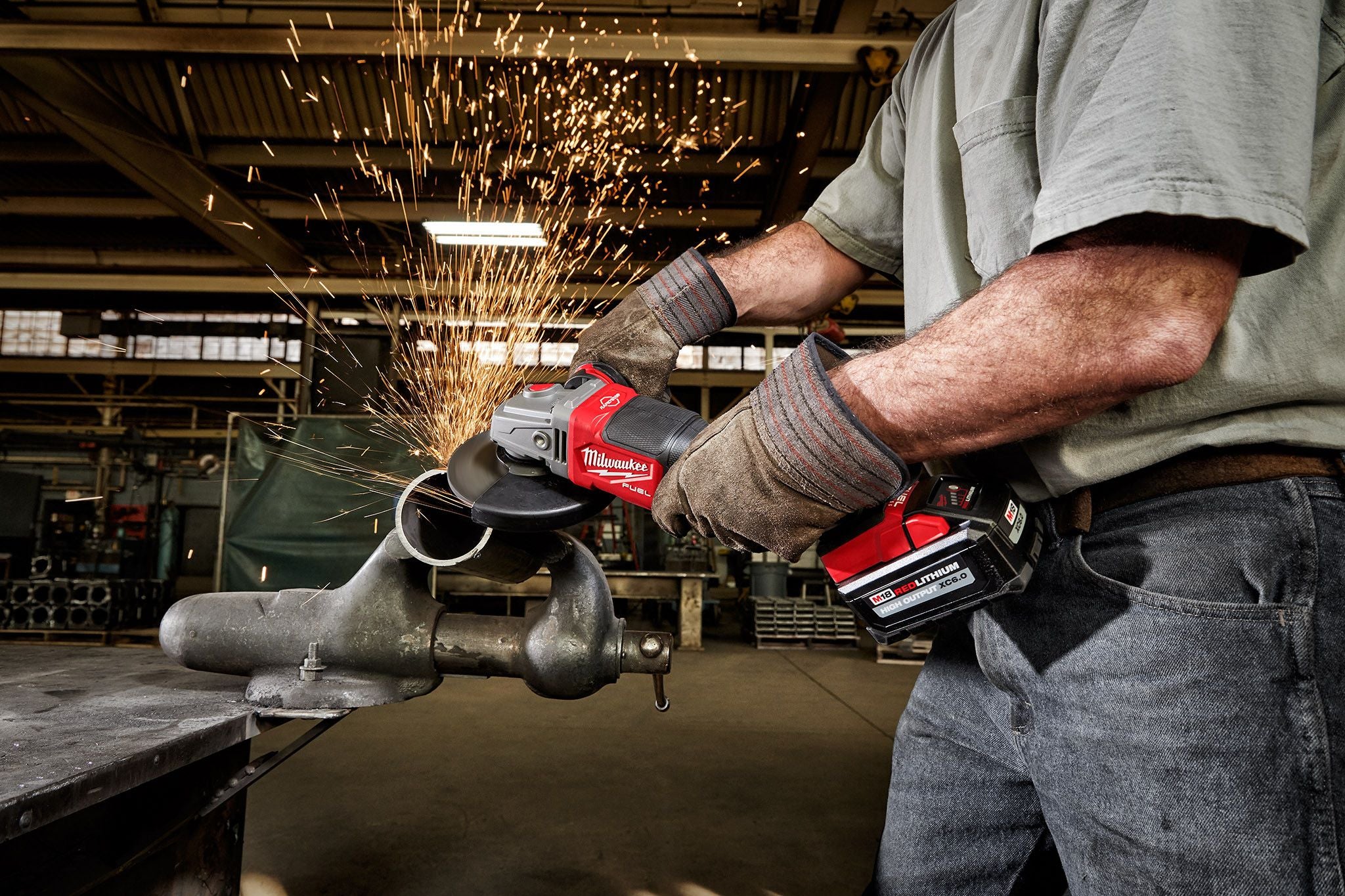 Milwaukee 2980-20, M18 FUEL 4-1/2" - 6" Braking Grinder Paddle Switch, No-Lock (Tool Only) - Image 5