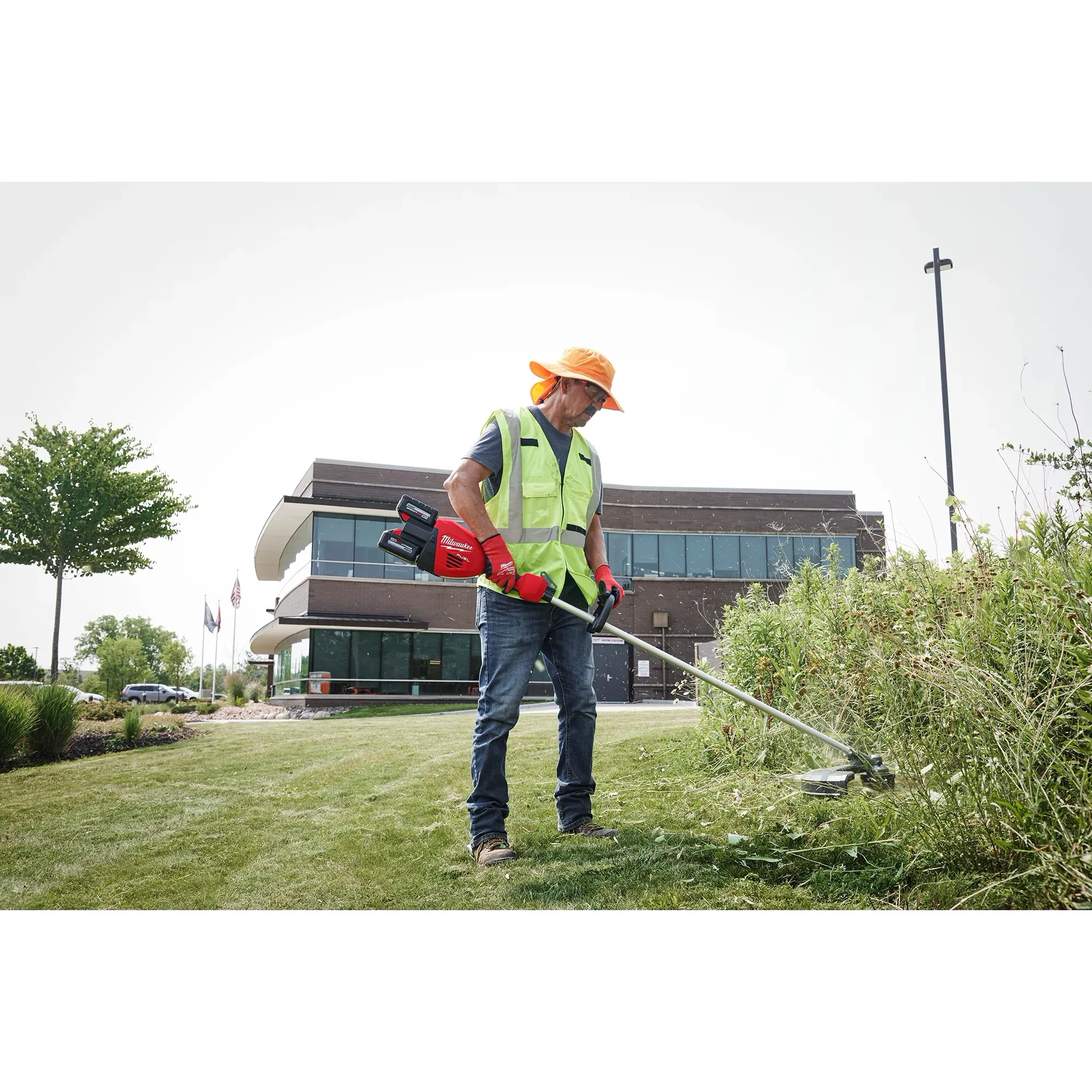 Milwaukee 3006-20, M18 FUEL™ 17” Dual Battery String Trimmer (Tool Only) - Image 12
