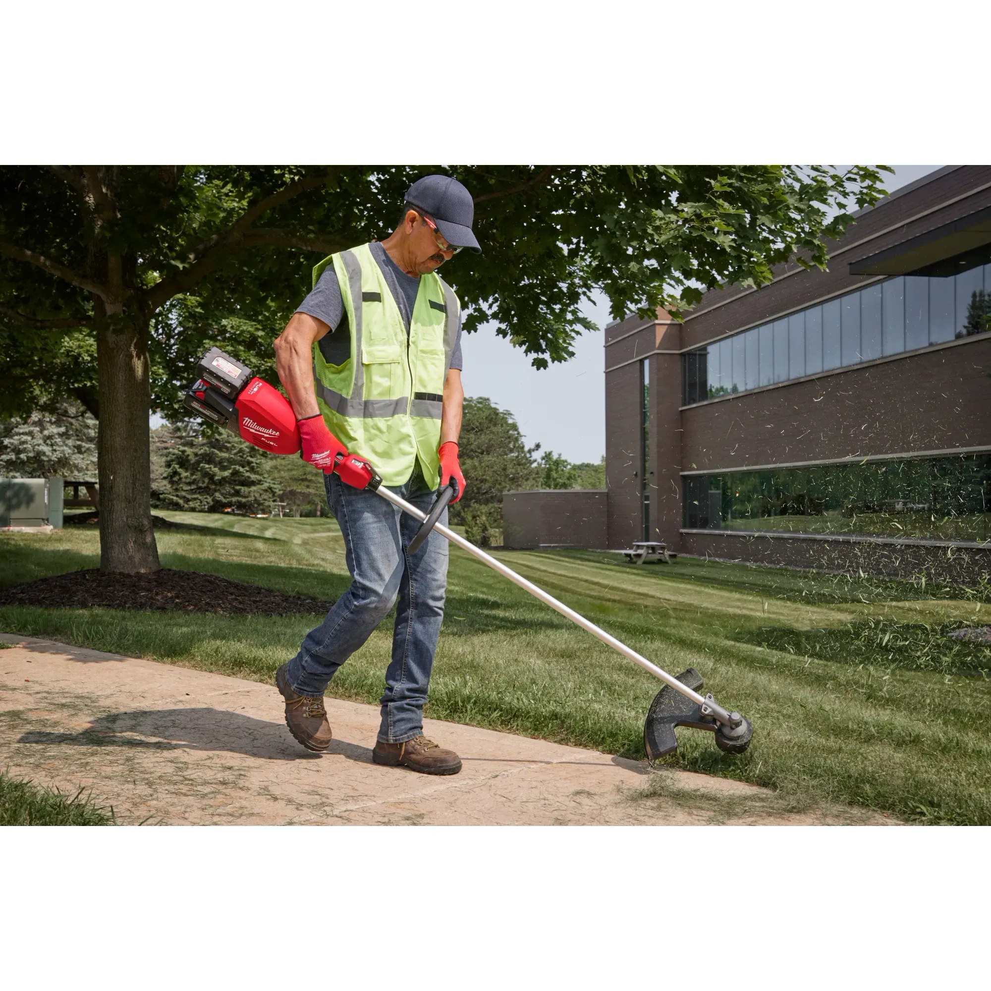 Milwaukee 3006-20, M18 FUEL™ 17” Dual Battery String Trimmer (Tool Only) - Image 13