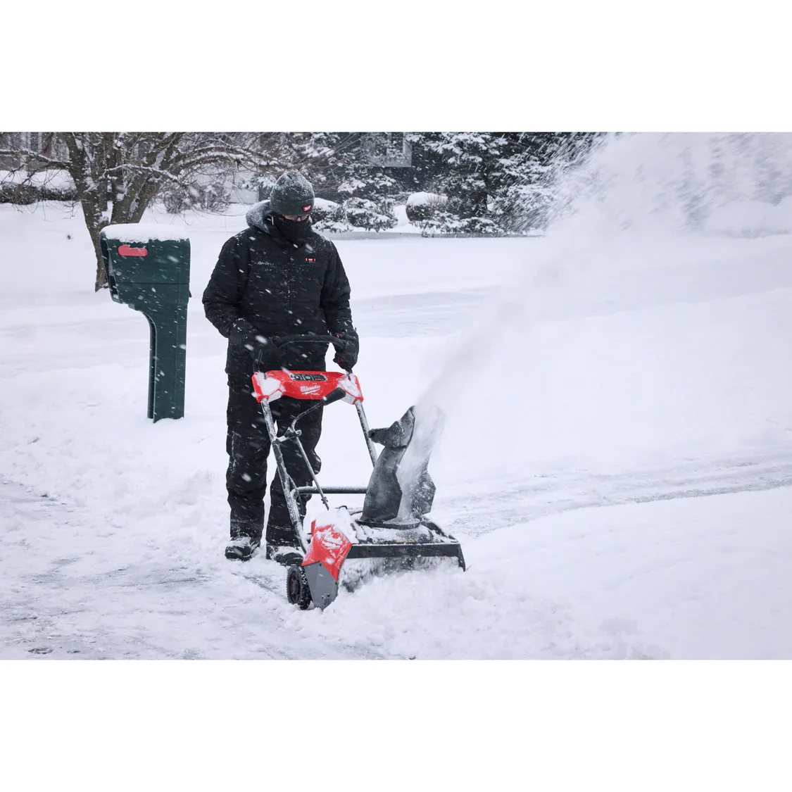 Milwaukee 3036-22HD, M18 FUEL™ 21" Auger Propelled Dual Battery Single Stage Snow Blower Kit - Image 10