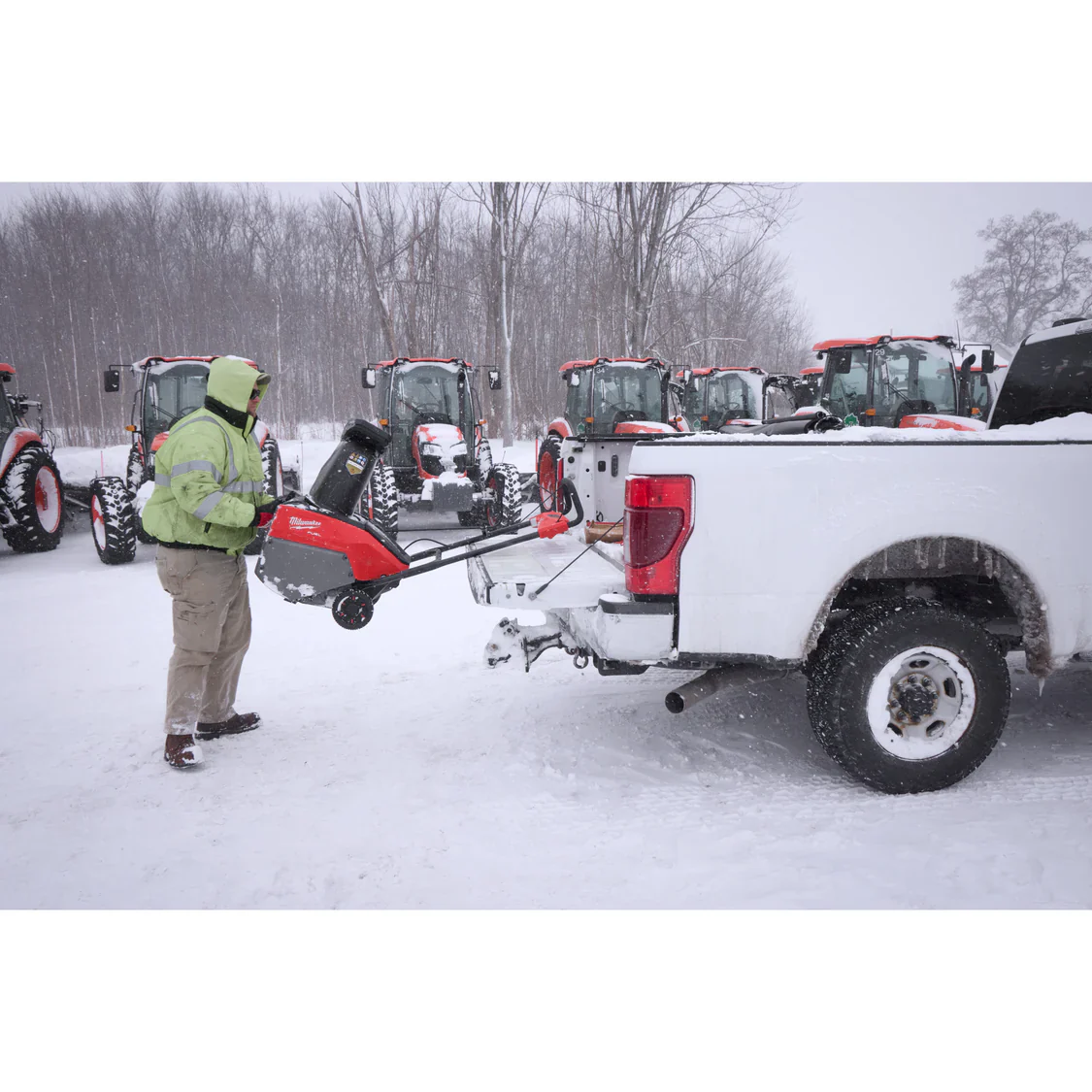 Milwaukee 3036-22HD, M18 FUEL™ 21" Auger Propelled Dual Battery Single Stage Snow Blower Kit - Image 16