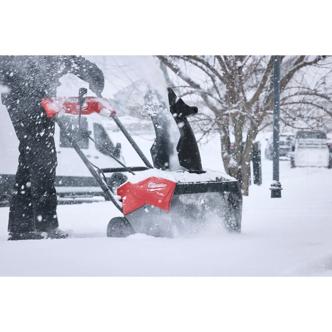 Milwaukee 3036-22HD, M18 FUEL™ 21" Auger Propelled Dual Battery Single Stage Snow Blower Kit - Image 9