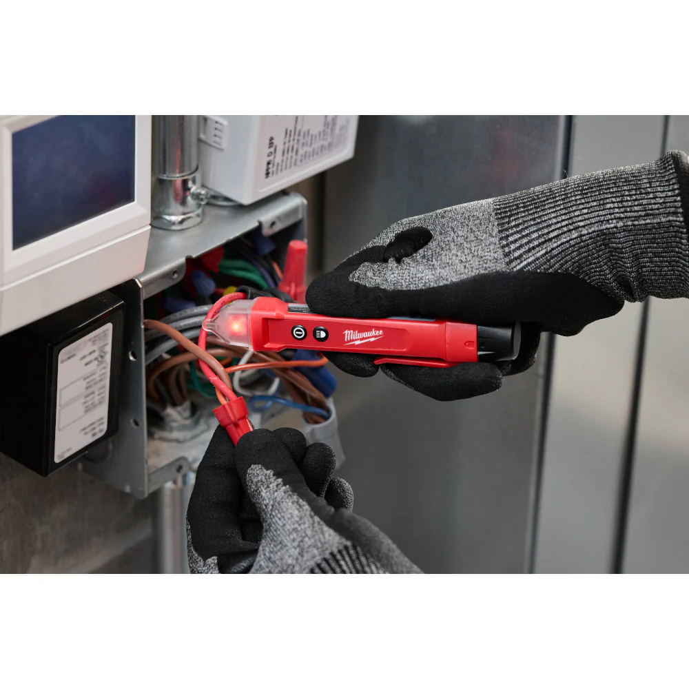 Milwaukee 3202-20, Voltage Detector W/LED Light - Image 11