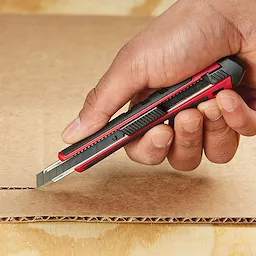 Milwaukee 48-22-1960, 9mm Snap Off Knife with Precision Cut Blade - Image 4