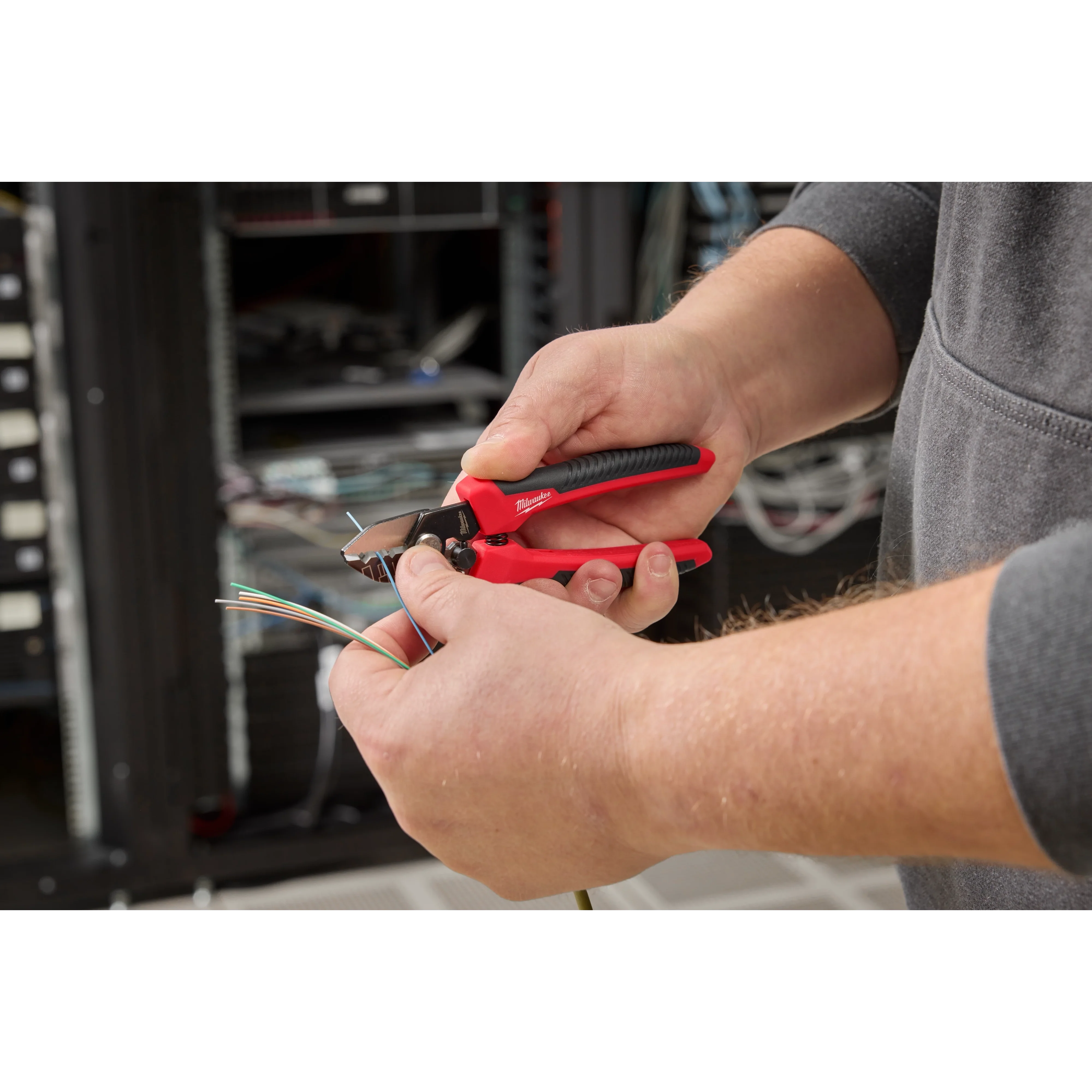 Milwaukee 48-22-3013, Tri-Hole Fiber Stripper - Image 6