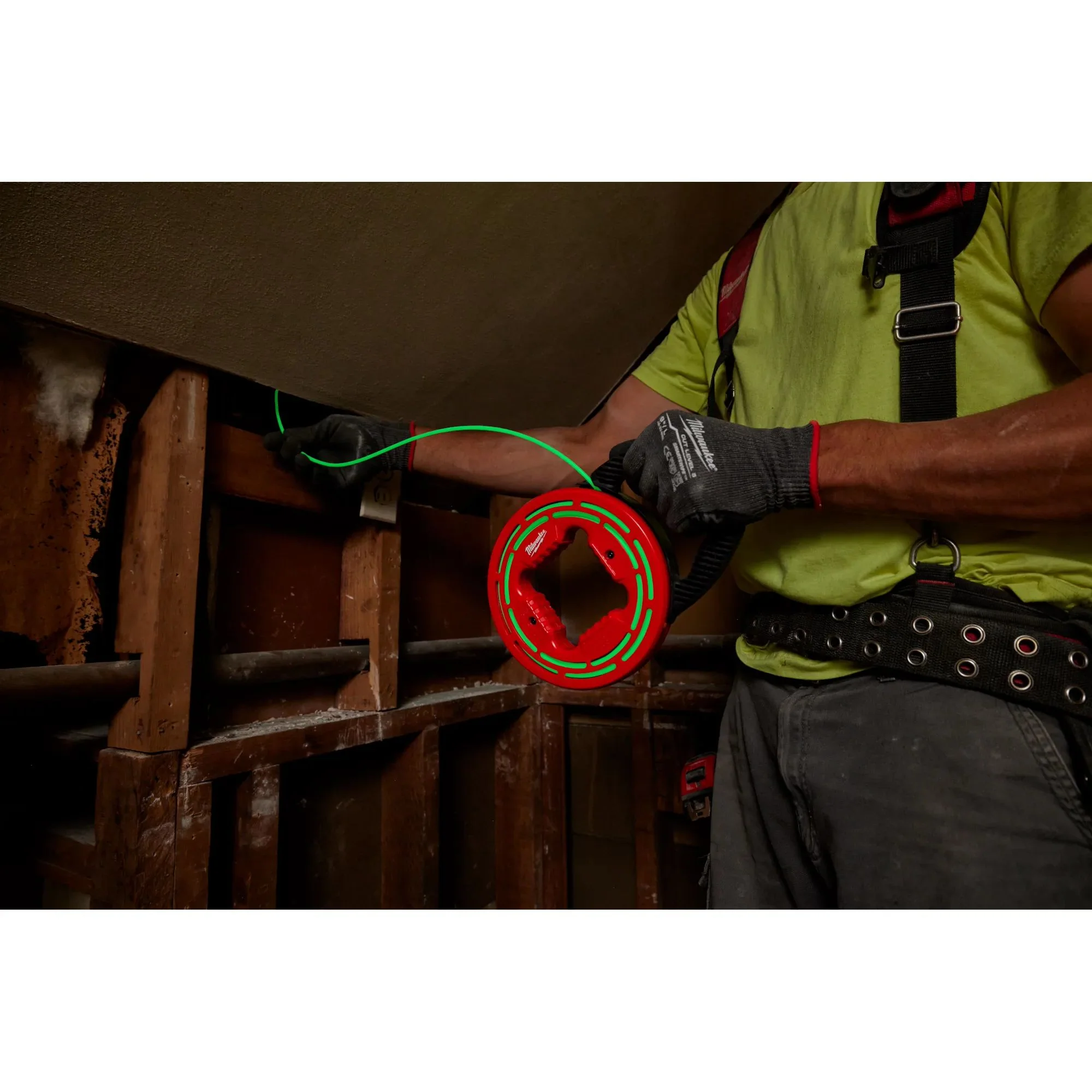 Milwaukee 48-22-4182, 20' Glow Fish Tape - Image 4