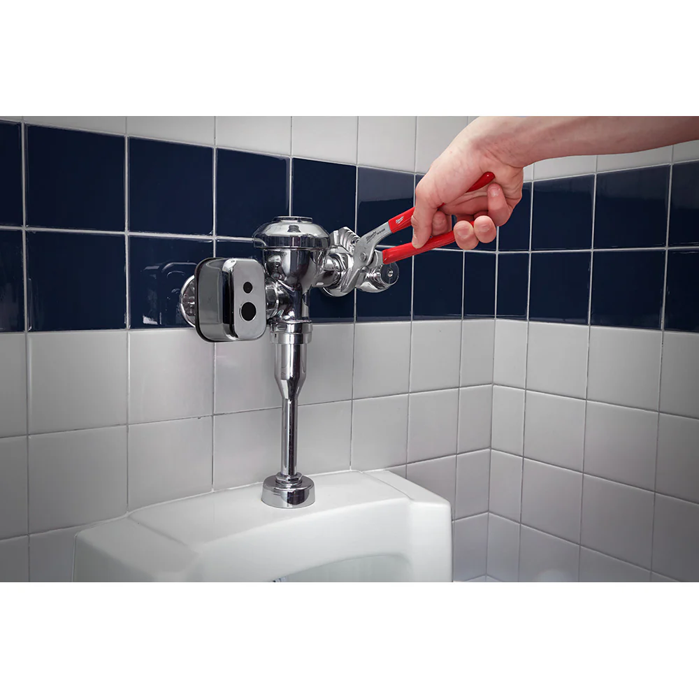 Milwaukee 48-22-6550 10" Smooth Jaw Pliers - Image 3