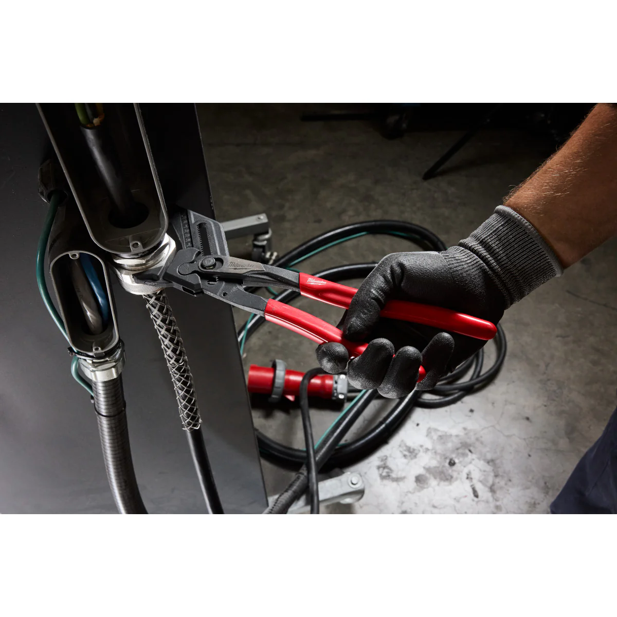 Milwaukee 48-22-6905, 5" Pliers Wrench - Image 16