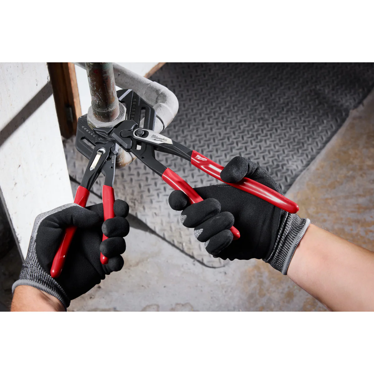 Milwaukee 48-22-6905, 5" Pliers Wrench - Image 17