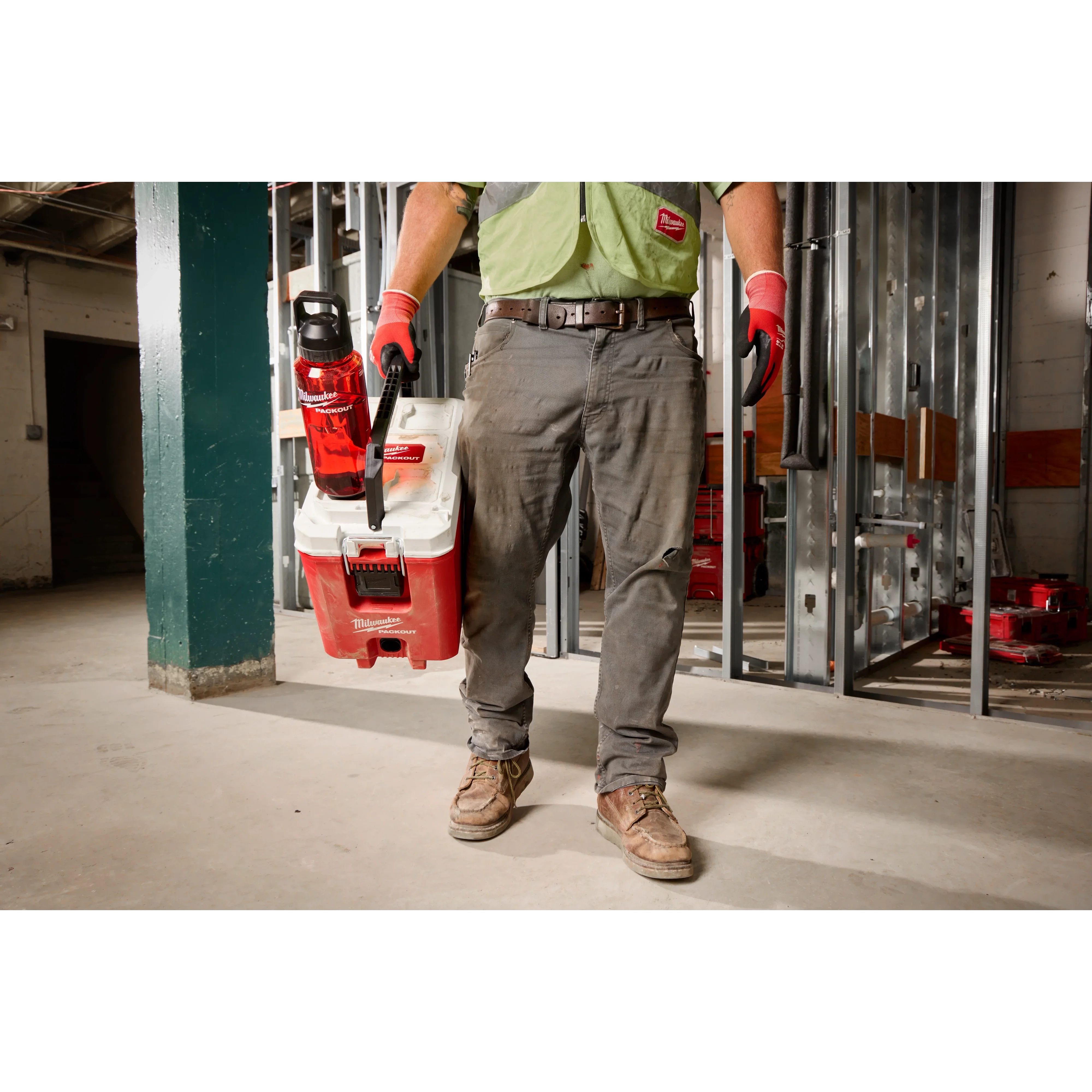 Milwaukee 48-22-8373R, PACKOUT™ 48oz Bottle with Chug Lid (Red) - Image 6