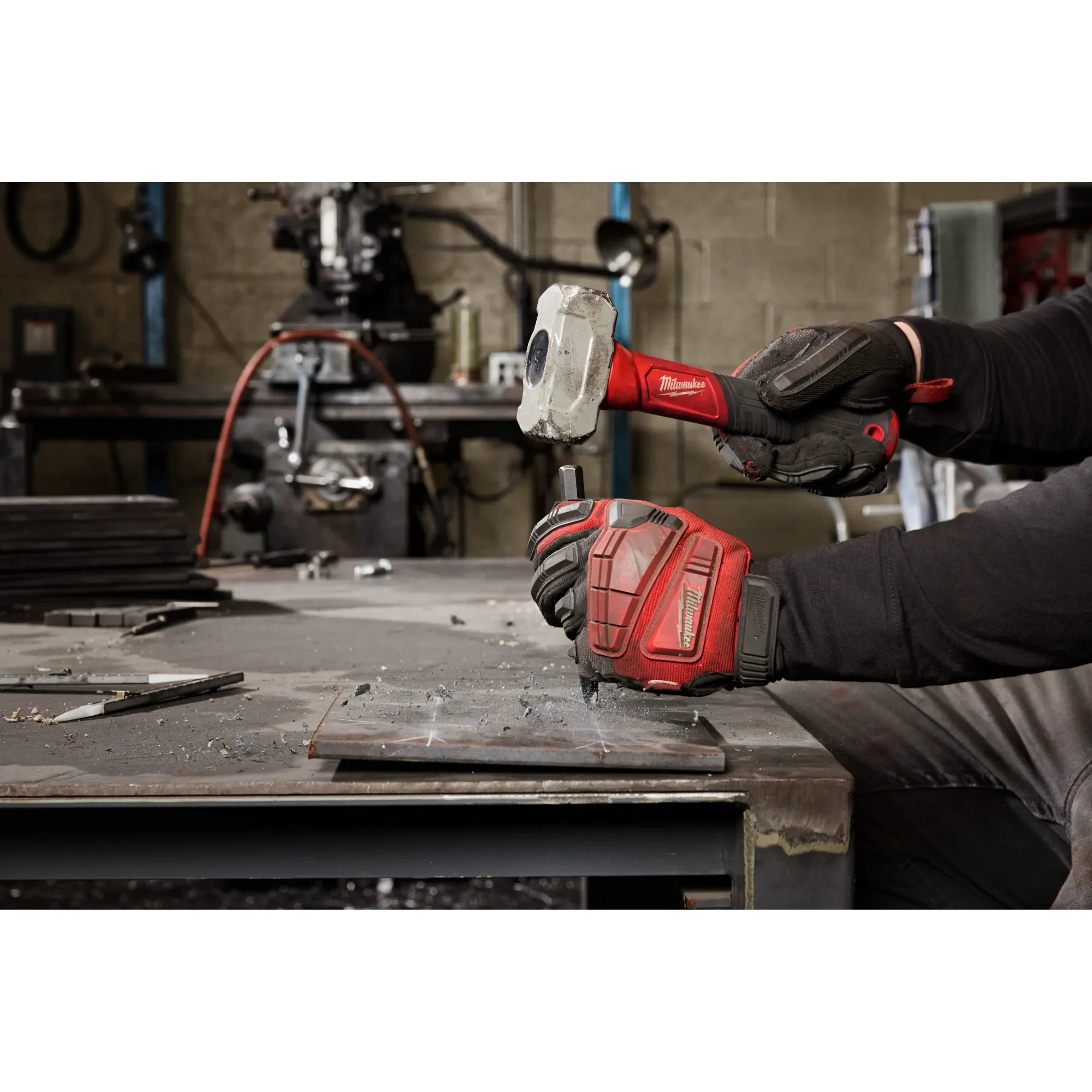 Milwaukee 48-22-9311, 2lb Fiberglass Drilling Hammer - Image 4