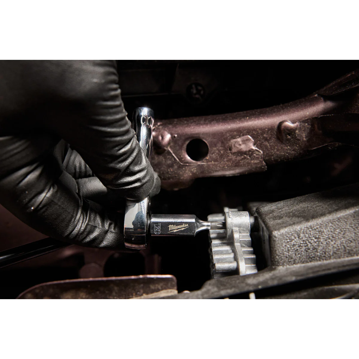 Milwaukee 48-22-9535, 13pc 1/4” and 3/8” Drive Tamper Proof TORX® Bit Socket Set - Image 5