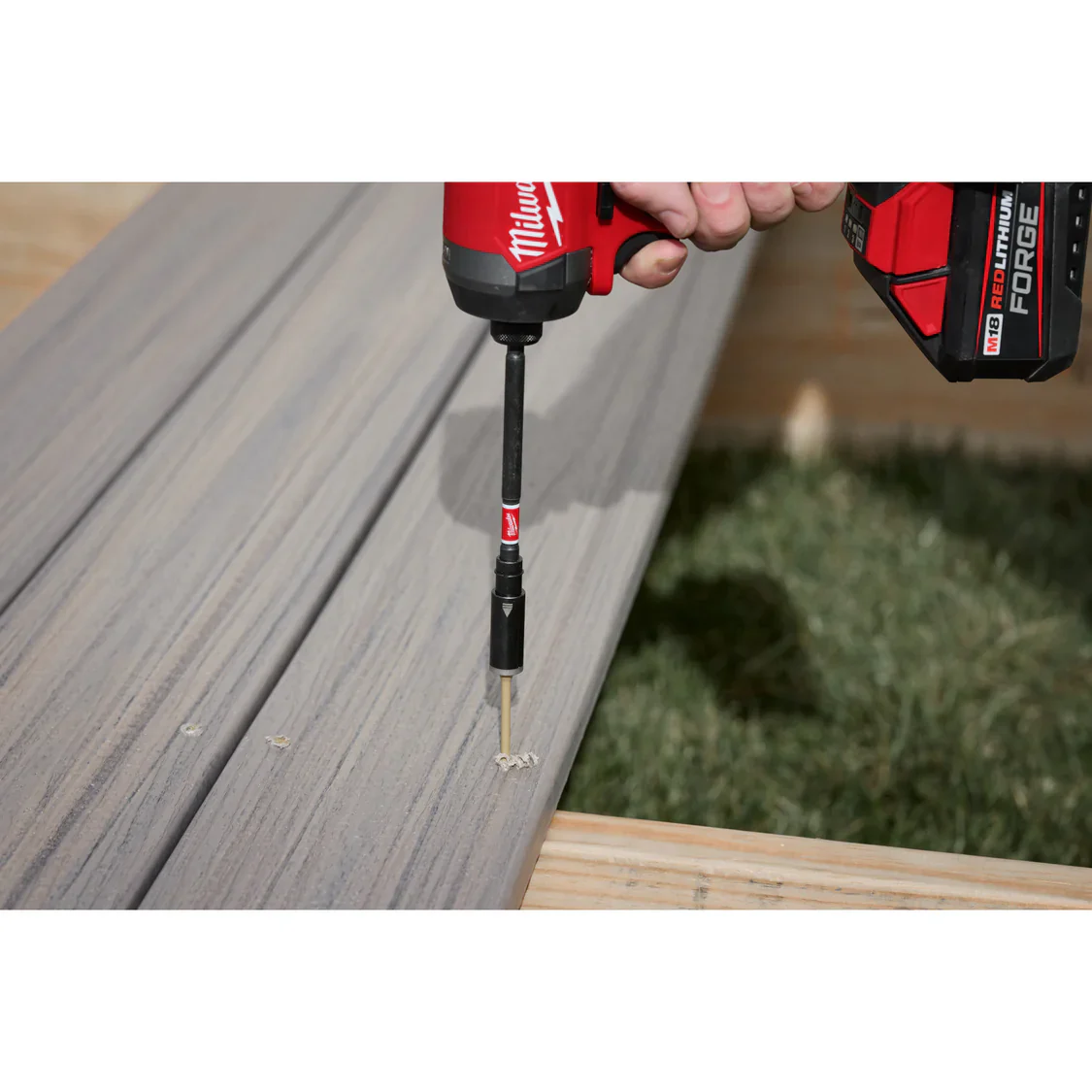 Milwaukee 48-32-7904, SHOCKWAVE™ Impact Duty Screw-Holding Bit Holder 6" - Image 5