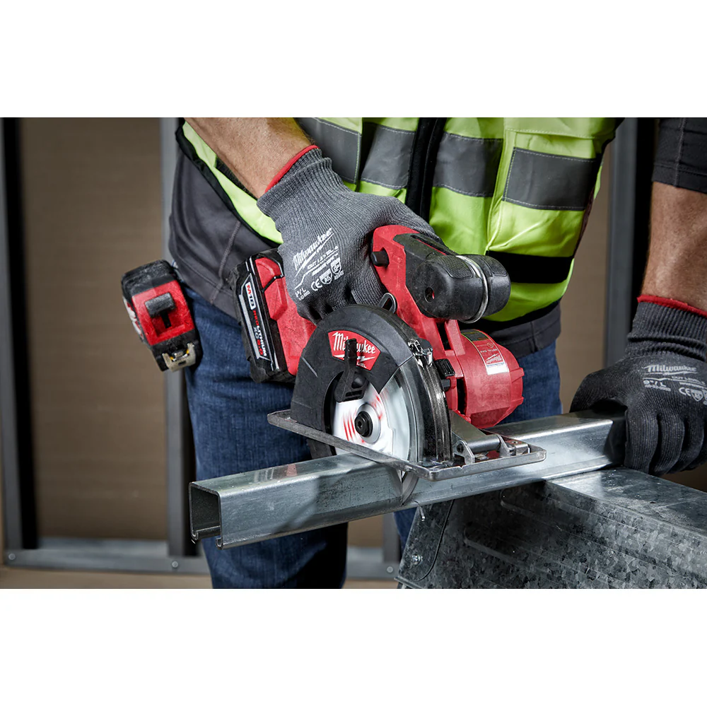 Milwaukee 48-40-4070, 5-3/8" 30T METAL & STAINLESS Circular Saw Blade - Image 3