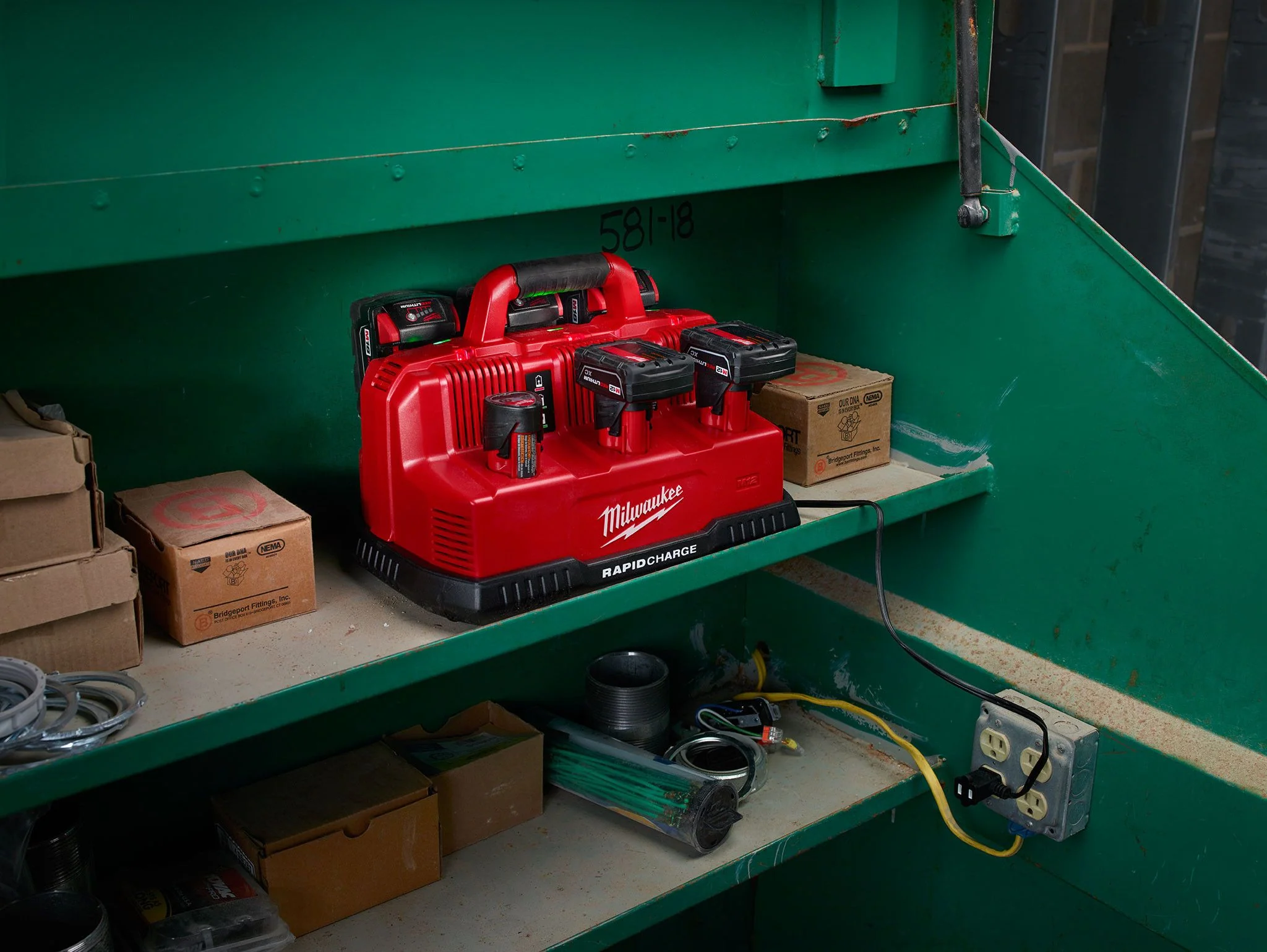 Milwaukee 48-59-1807, M18/M12 Rapid Charge Station - Image 2
