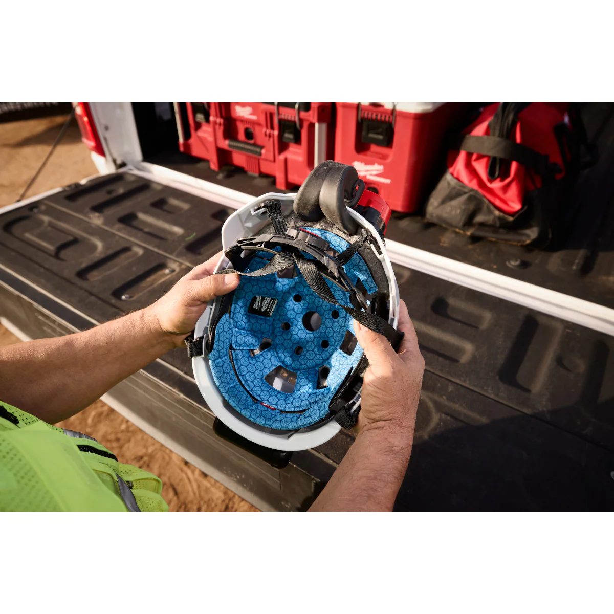 Milwaukee 48-73-1385, BOLT™ REDLITHIUM™ USB Cooling Fan - Image 17