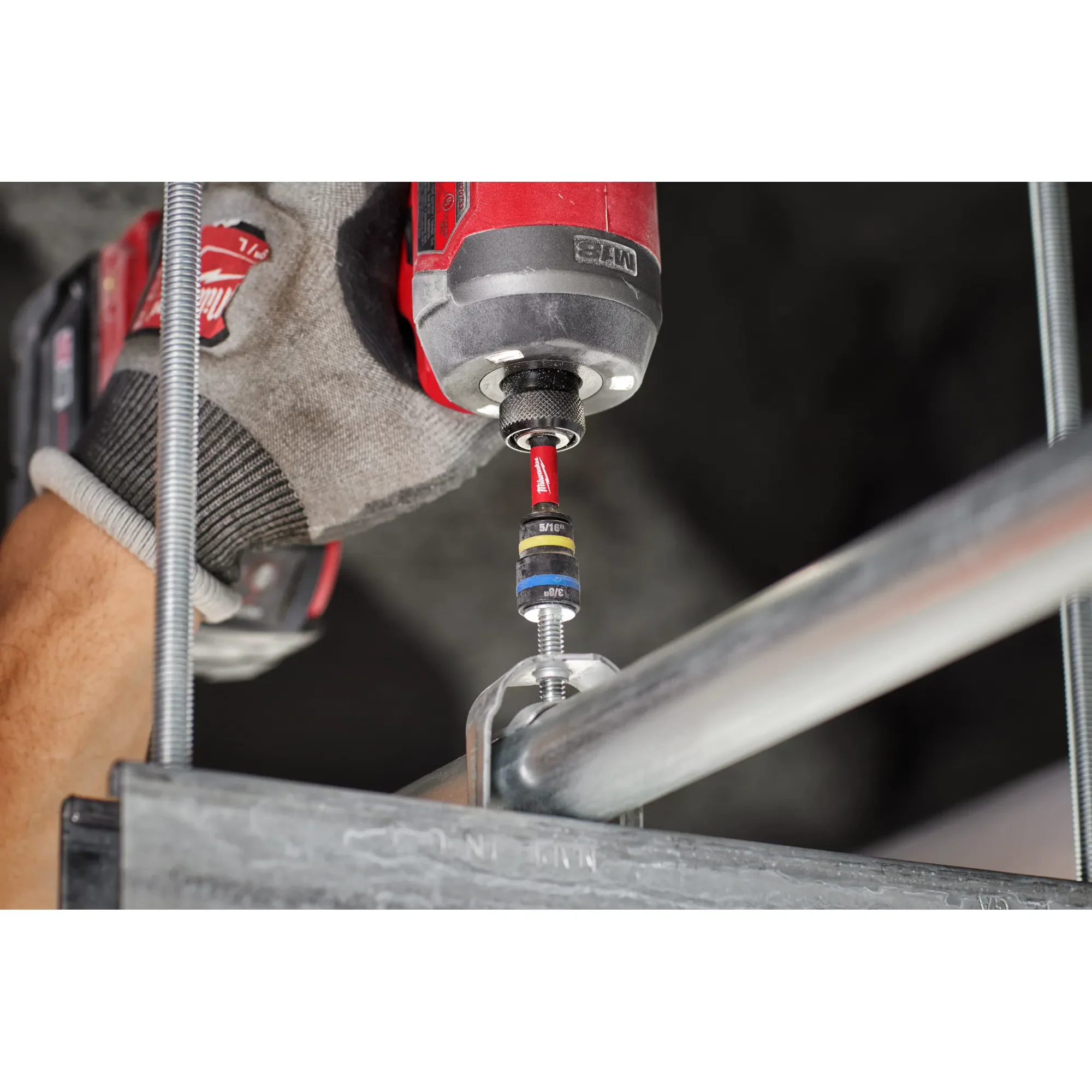 Milwaukee 49-66-4543, SHOCKWAVE Impact Duty™ 5/16” and 3/8” x 2-1/2” QUIK-CLEAR™ 2-in-1 Magnetic Nut Driver - Image 8