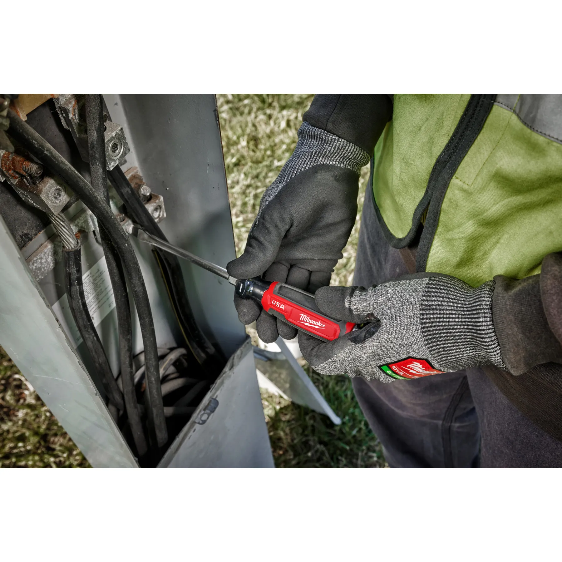 Milwaukee MT209, 3/8" Slotted 8" Cushion Grip Screwdriver (USA) - Image 6