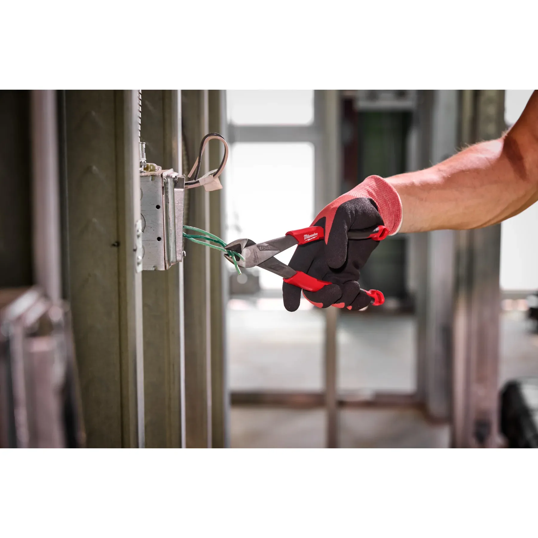 Milwaukee MT558, 8" DIAGONAL COMFORT GRIP PLIERS USA - Image 5