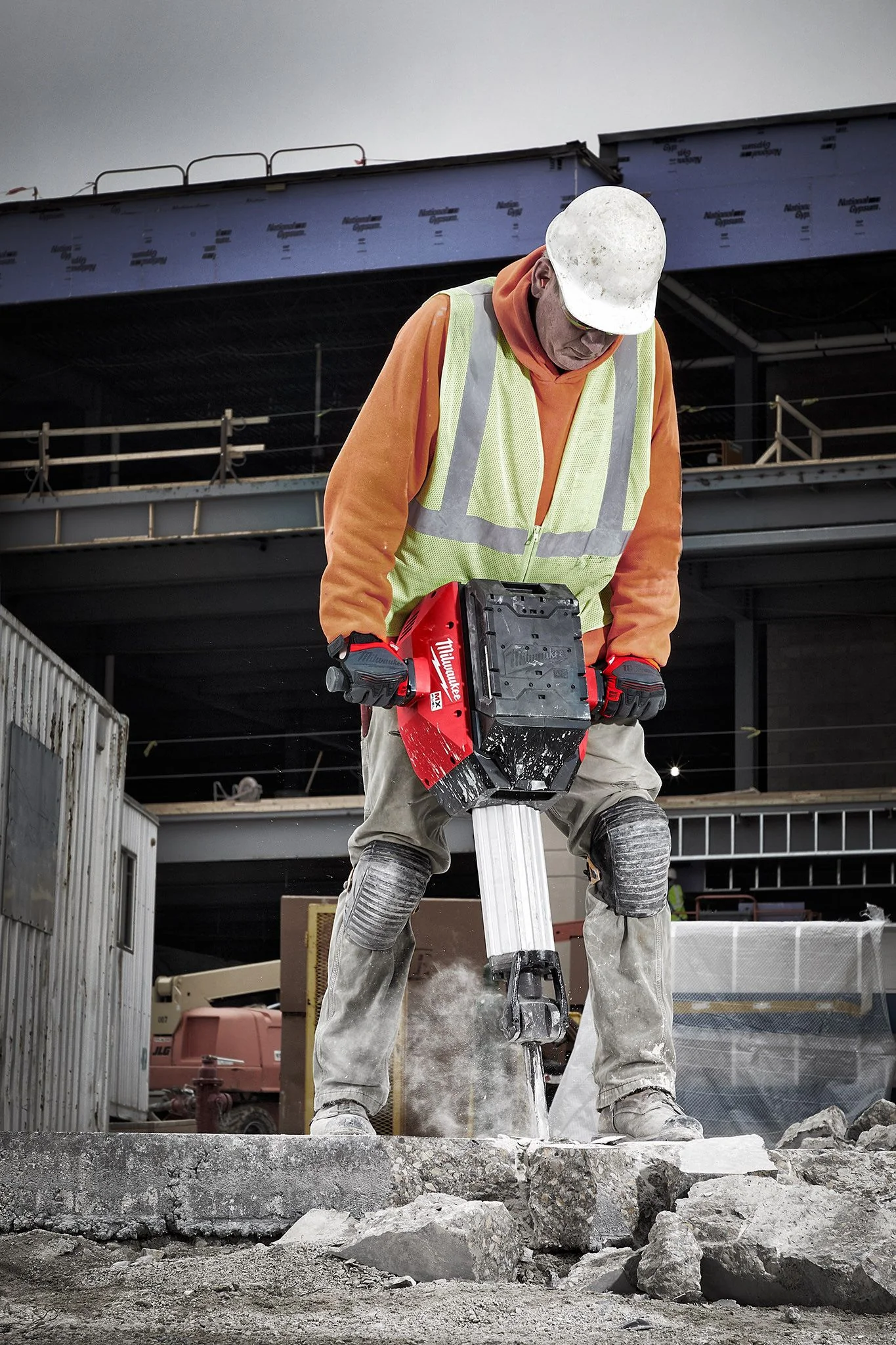 Milwaukee MXF368-1XC, MX FUEL Demolition Breaker Kit - Image 2