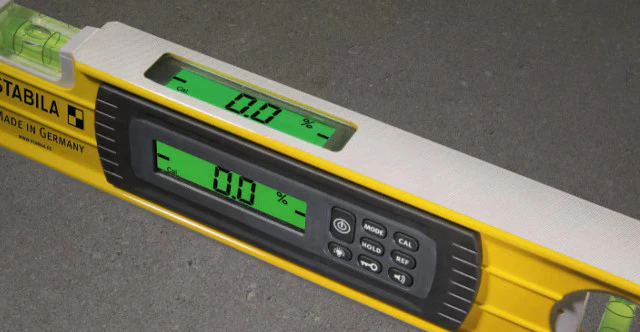 Stabila 36575, 72" IP65 Type 196-2 Digital TECH Level w/case - Image 3